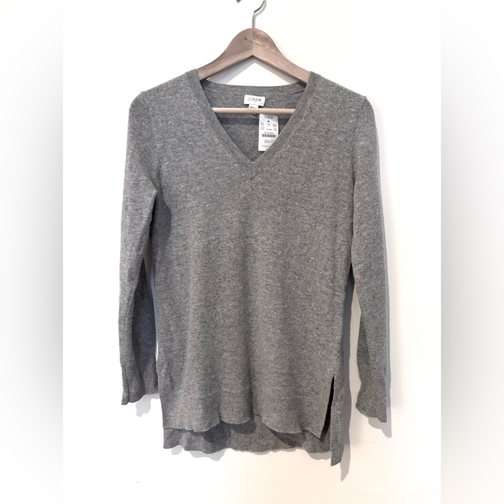 NWT J. Crew V-neck Sweater - Picture 3 of 4